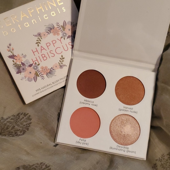 Makeup - Picture 4 of 4